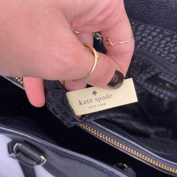 Kate Spade New York Larchmont Avenue Large Evangalie Shoulder Bag - Picture 9 of 10